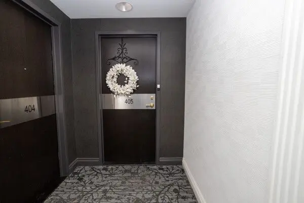 1 Belvedere CT #405, Brampton, ON L6V 4M6