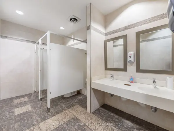 344 Lakeshore RD E #H, Oakville, ON L6J 1J6