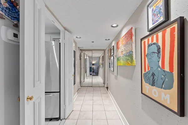 2045 Lake Shore BLVD W #511, Toronto W06, ON M8V 2Z6