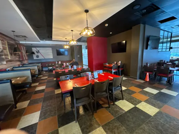 217 Cross AVE, Oakville, ON L6J 2W9