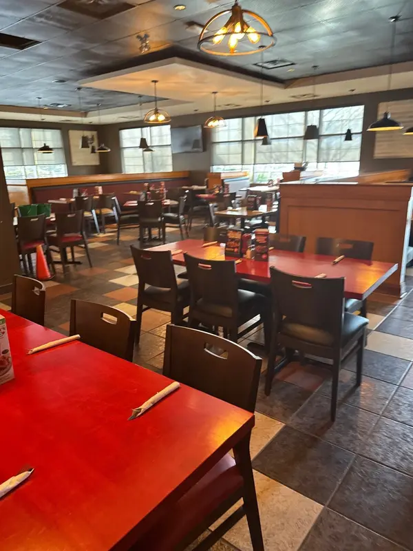 217 Cross AVE, Oakville, ON L6J 2W9