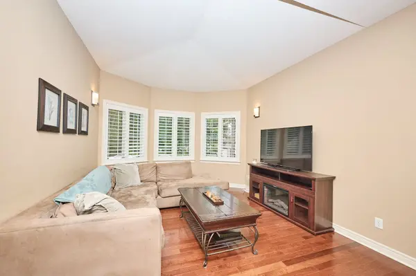 3257 Grove AVE, Fort Erie, ON L0S 1N0