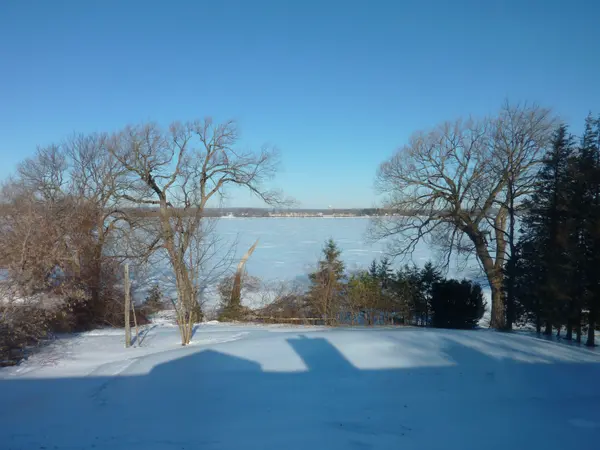 25 Redner LN, Prince Edward County, ON K0K 1L0