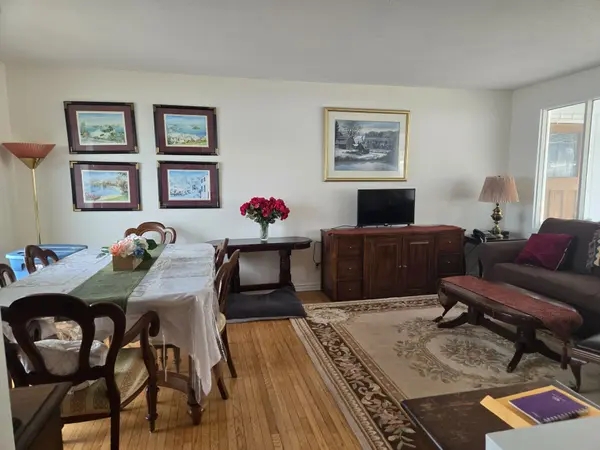 25 Redner LN, Prince Edward County, ON K0K 1L0