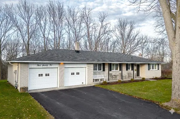 371 Maple AVE, Deseronto, ON K0K 1X0