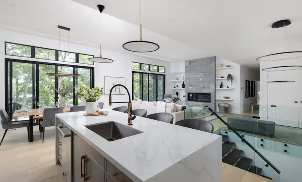 22 LONG AND WINDING RD, Seguin, ON P2A 2W8