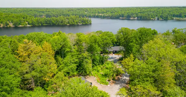 22 LONG AND WINDING RD, Seguin, ON P2A 2W8