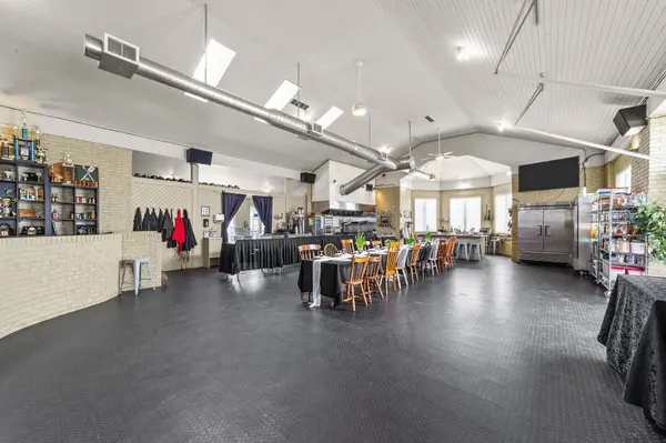 29830 Centre RD, Adelaide Metcalfe, ON N7G 3H7