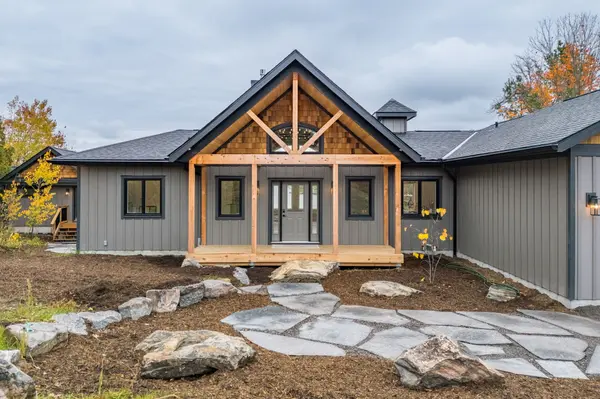 1111 Lakeshore DR, Gravenhurst, ON P1P 1R2