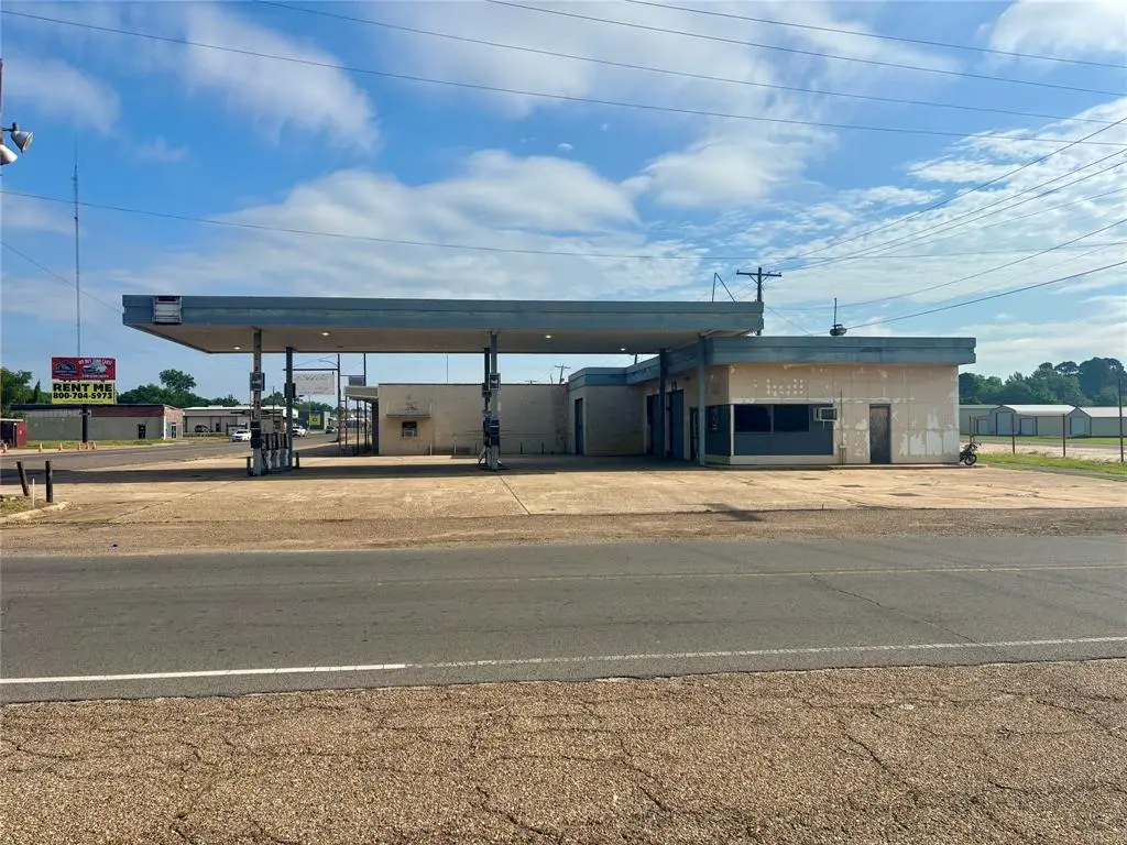 413 S Main Street, Springhill, LA 71075