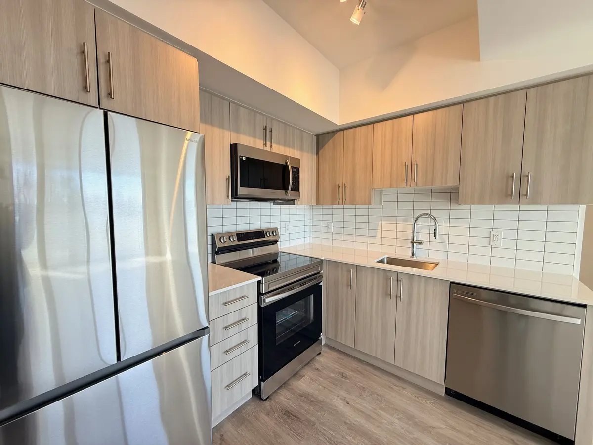 1010 Sandy Beach RD #212, Pickering, ON L1W 3V9