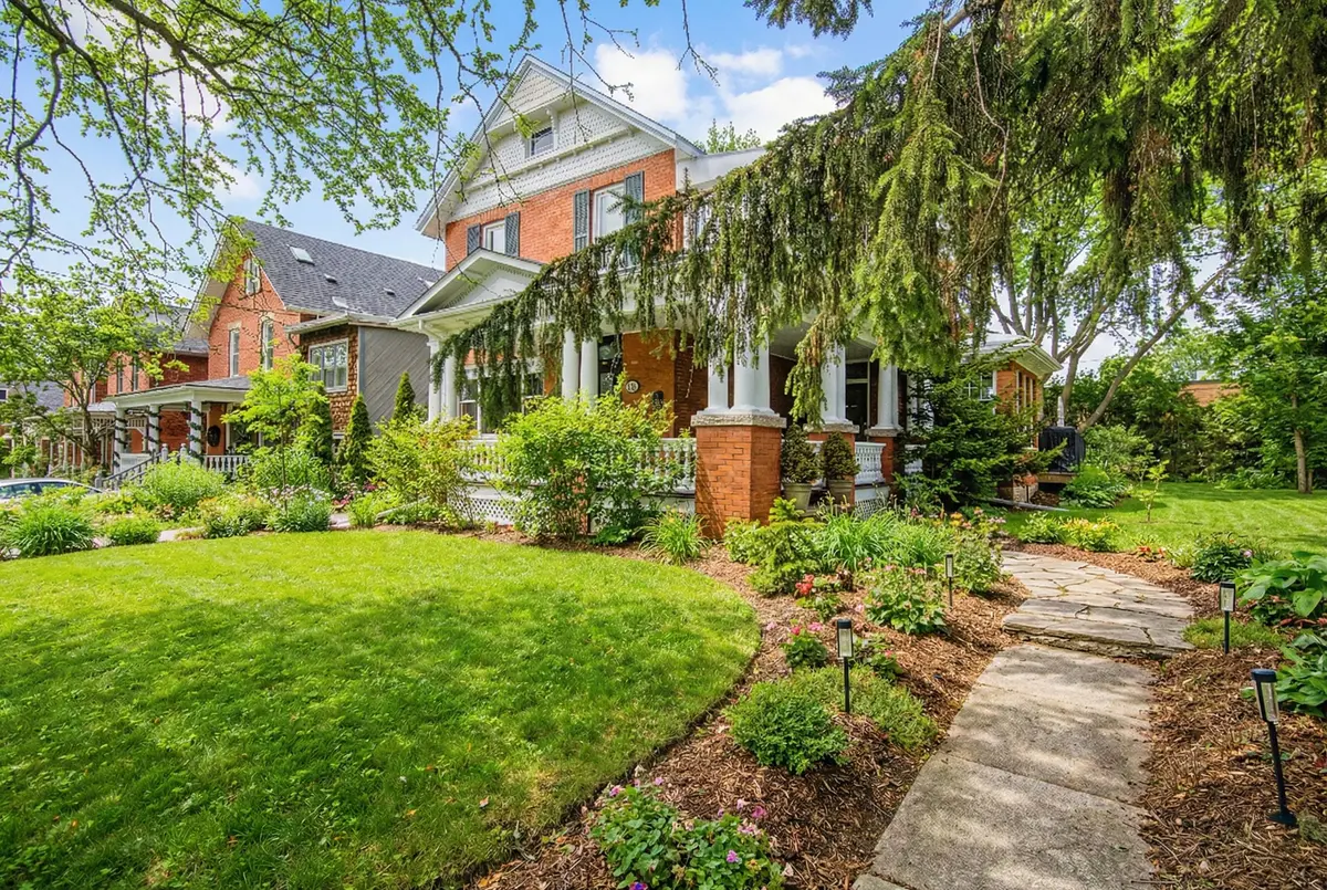 61 Cambridge ST, Guelph, ON N1H 2V1