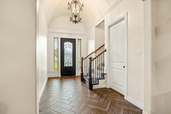 100 Knob Court, Springtown, TX 76082