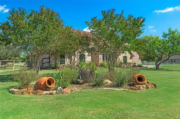 3400 Bent Creek Trail, Crowley, TX 76036