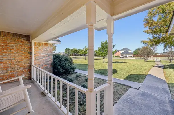 1377 Lone Star Boulevard, Talty, TX 75160