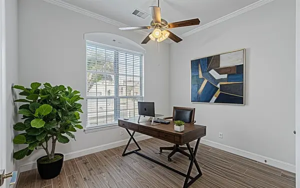 7232 Notre Dame Drive, Irving, TX 75063