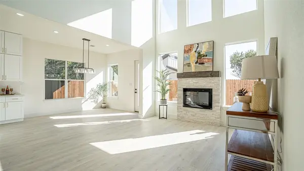 5634 Barkridge Drive, Granbury, TX 76048