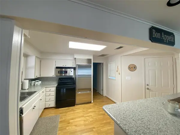 104 Long View Drive, Mineral Wells, TX 76067