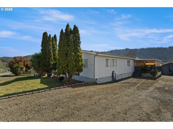 771 SE HALL ST, Winston, OR 97496