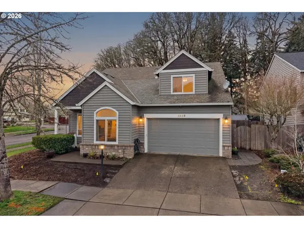 2525 NE CHARLOIS DR, Hillsboro, OR 97124