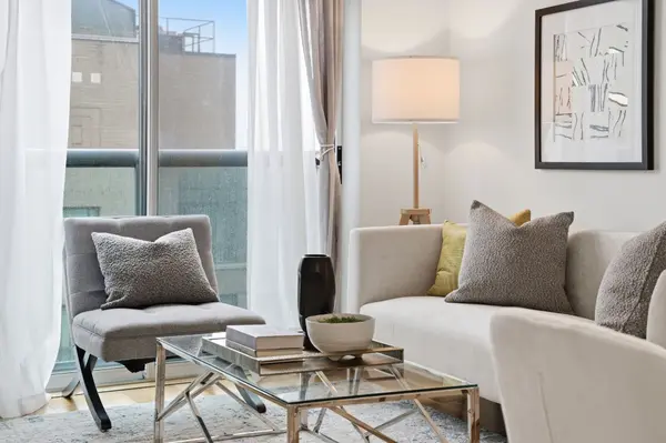 109 Front ST E #1123, Toronto C08, ON M5A 4P7