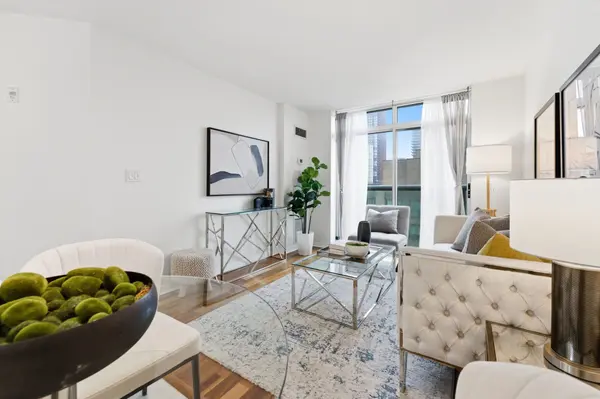 109 Front ST E #1123, Toronto C08, ON M5A 4P7