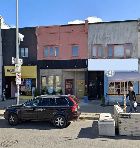 2035-2037 Yonge ST, Toronto C10, ON M4S 2A2