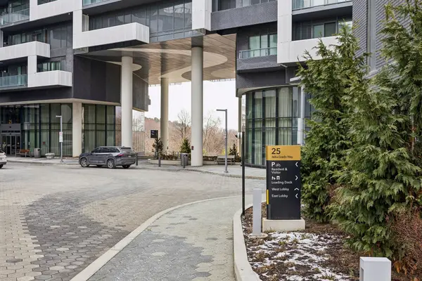 25 Adra Grado WAY #560, Toronto C15, ON M2J 0H6