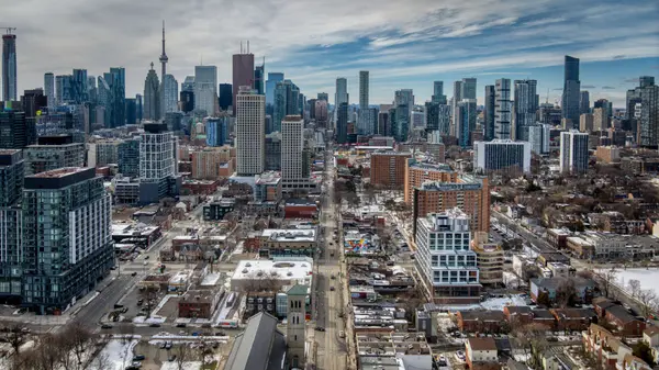 350-352 Queen ST E, Toronto C08, ON M5A 1T1