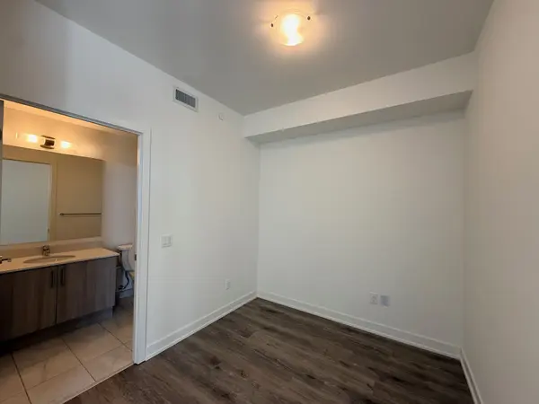 1010 Sandy Beach RD #212, Pickering, ON L1W 3V9