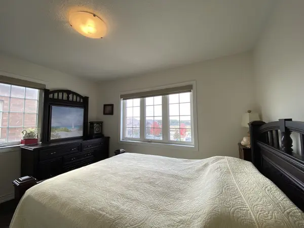 9934 McCowan RD, Markham, ON L6C 0M7