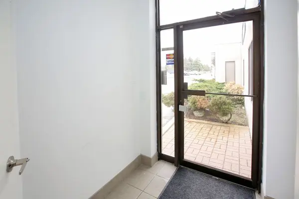 155 Caster AVE #A, Vaughan, ON L4L 5Y8