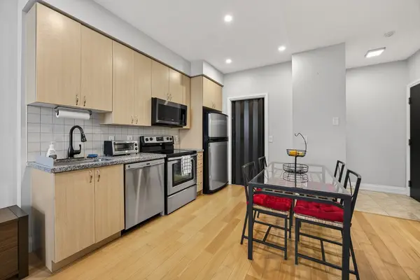 55 De Boers DR #Ph11, Toronto W05, ON M3J 0G5