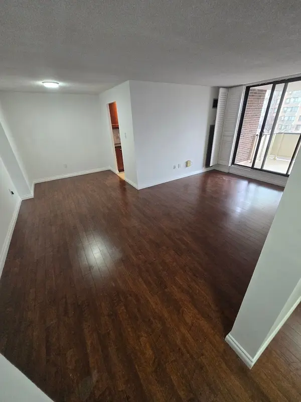 3 Lisa ST #508, Brampton, ON L6T 4A2