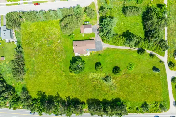 8 Dandelion LN, Bracebridge, ON P1L 1W8