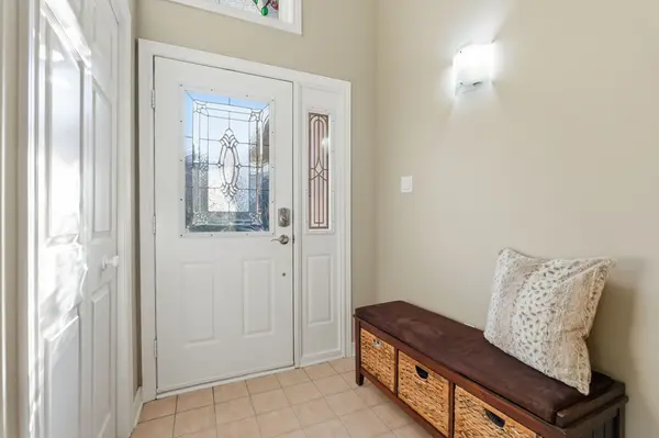 13 Colonial CRES, Grimsby, ON L3M 5H2