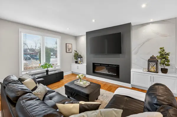 16 Samuel RD, Grimsby, ON L3M 4P6