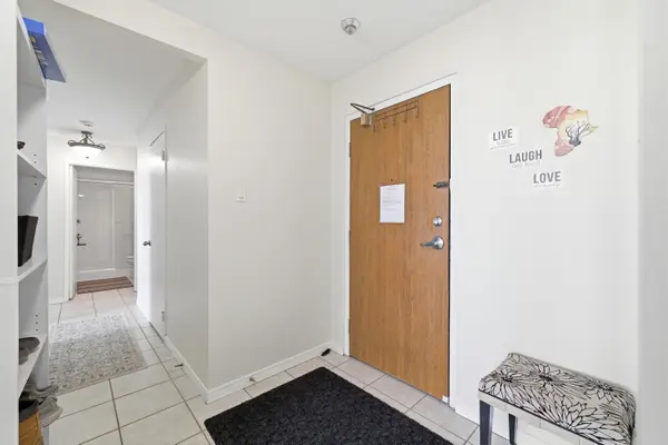 200 Jamieson Pkwy #1004, Cambridge, ON N3C 4B5