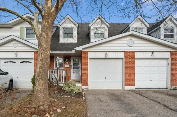 37 Edgemere DR, Cambridge, ON N1P 1A9