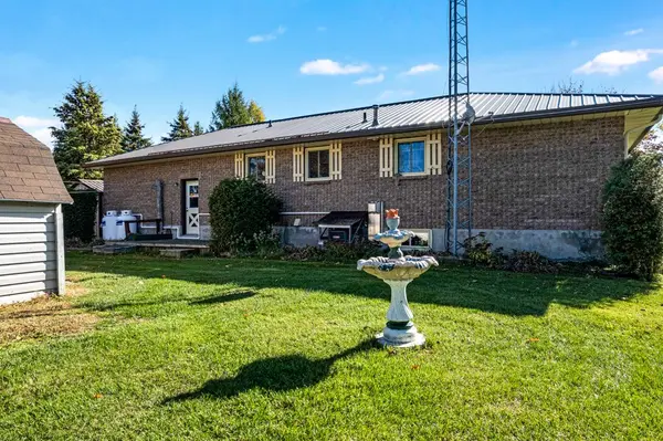 100 County Road 21 RD, Edwardsburgh/cardinal, ON K0E 1X0