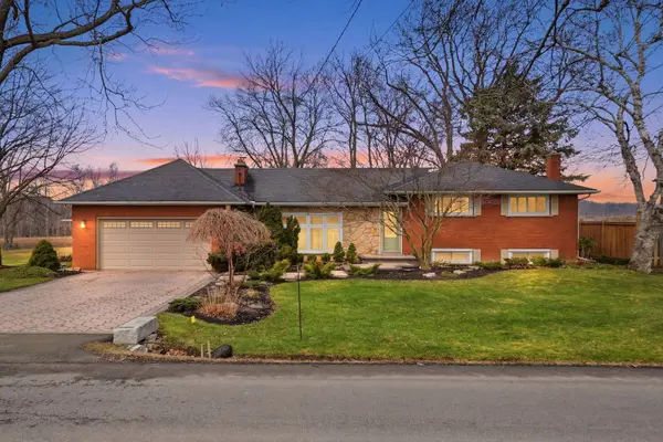 692 Miles RD, Hamilton, ON L0R 1P0