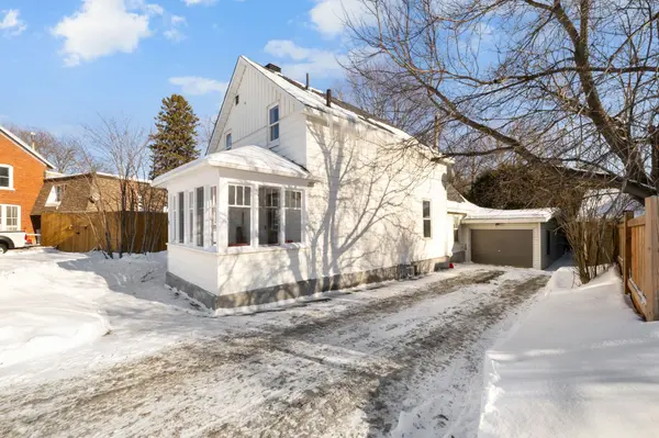 54 Coleman ST, Carleton Place, ON K7C 4P1