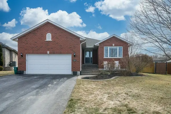 21 Forest Valley DR, Quinte West, ON K0K 2C0