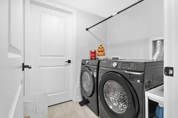 3009 Rhyolite WAY, Barrhaven, ON K2J 7J4