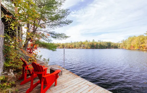 566 Hungry Bay RD W, Georgian Bay, ON L0K 1S0