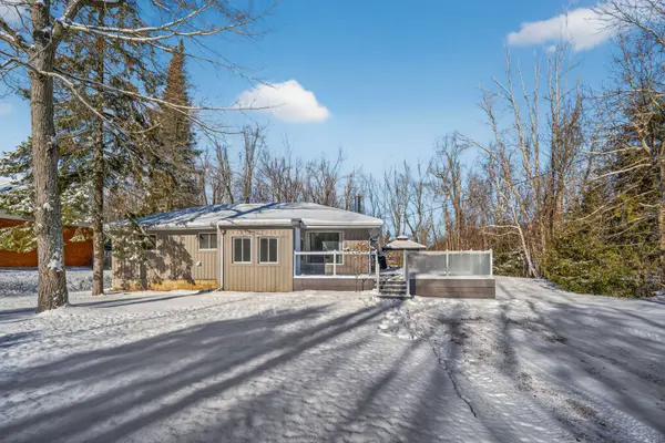 25 Bayview Estate RD, Kawartha Lakes, ON K0M 1N0