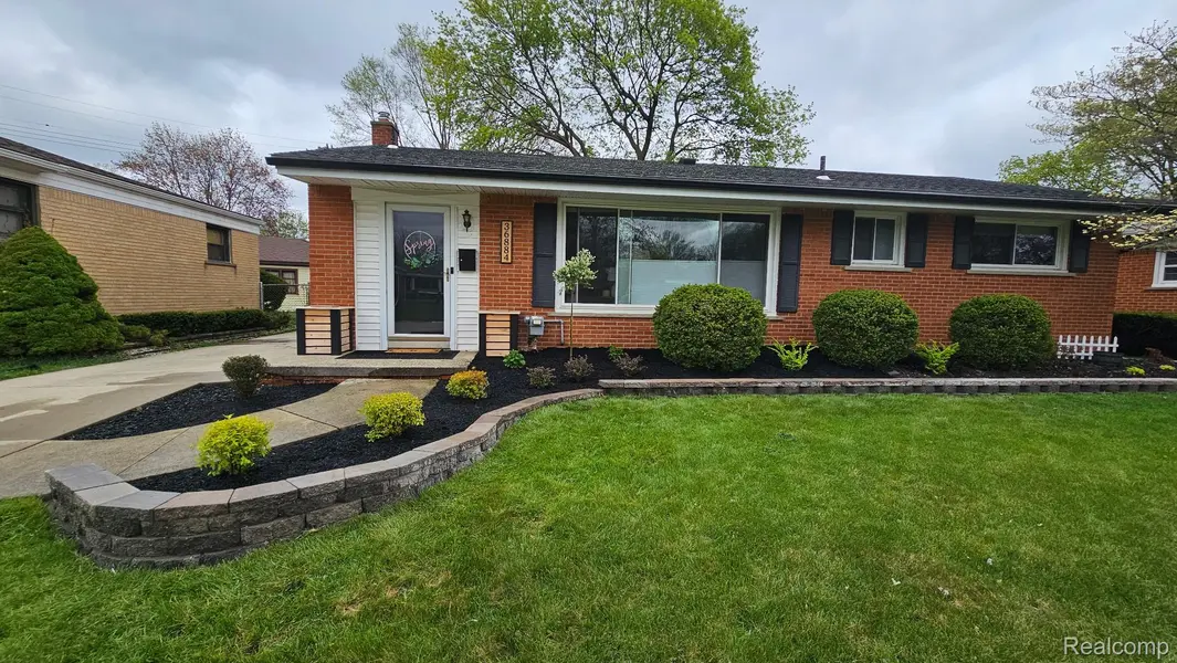 36884 Greenbush RD, Wayne, MI 48184