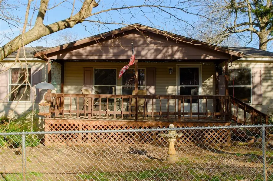 336 Heddingham Drive, Gordonville, TX 76245