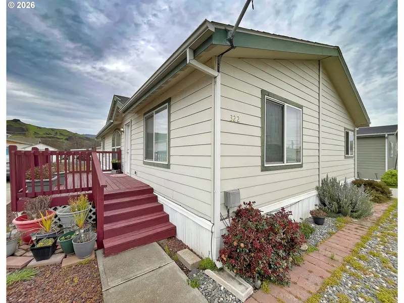 755 Division ST #322, The Dalles, OR 97058