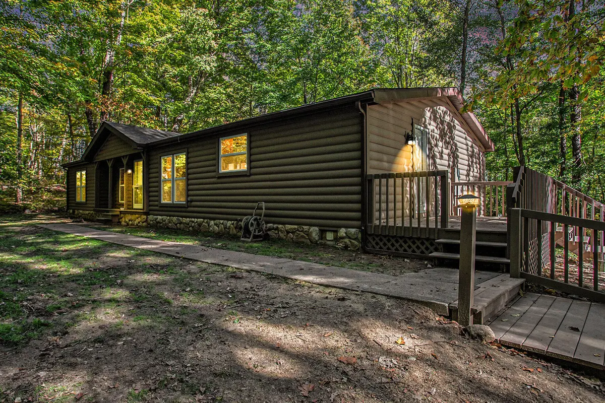 54701 Goff Lake RD, Marcellus Twp, MI 49067